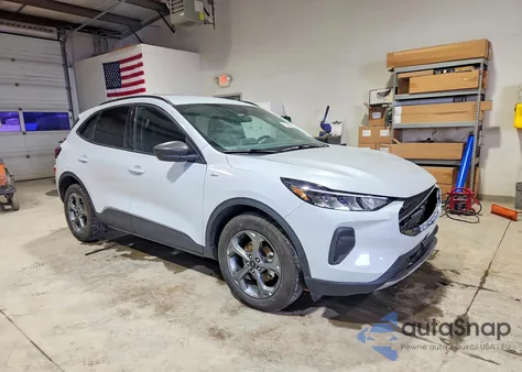 2025 Ford Escape St Line z USA, uszkodzony, nr VIN 1FMCU0MN6SUB43744